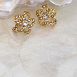 Gold Tone Clear CZ Flower Shape Pretty Clip On Earrings Elegant Wedding Bride